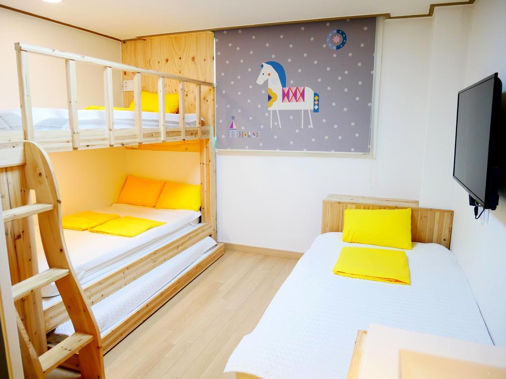 24 Guesthouse Seoul Jamsil Экстерьер фото